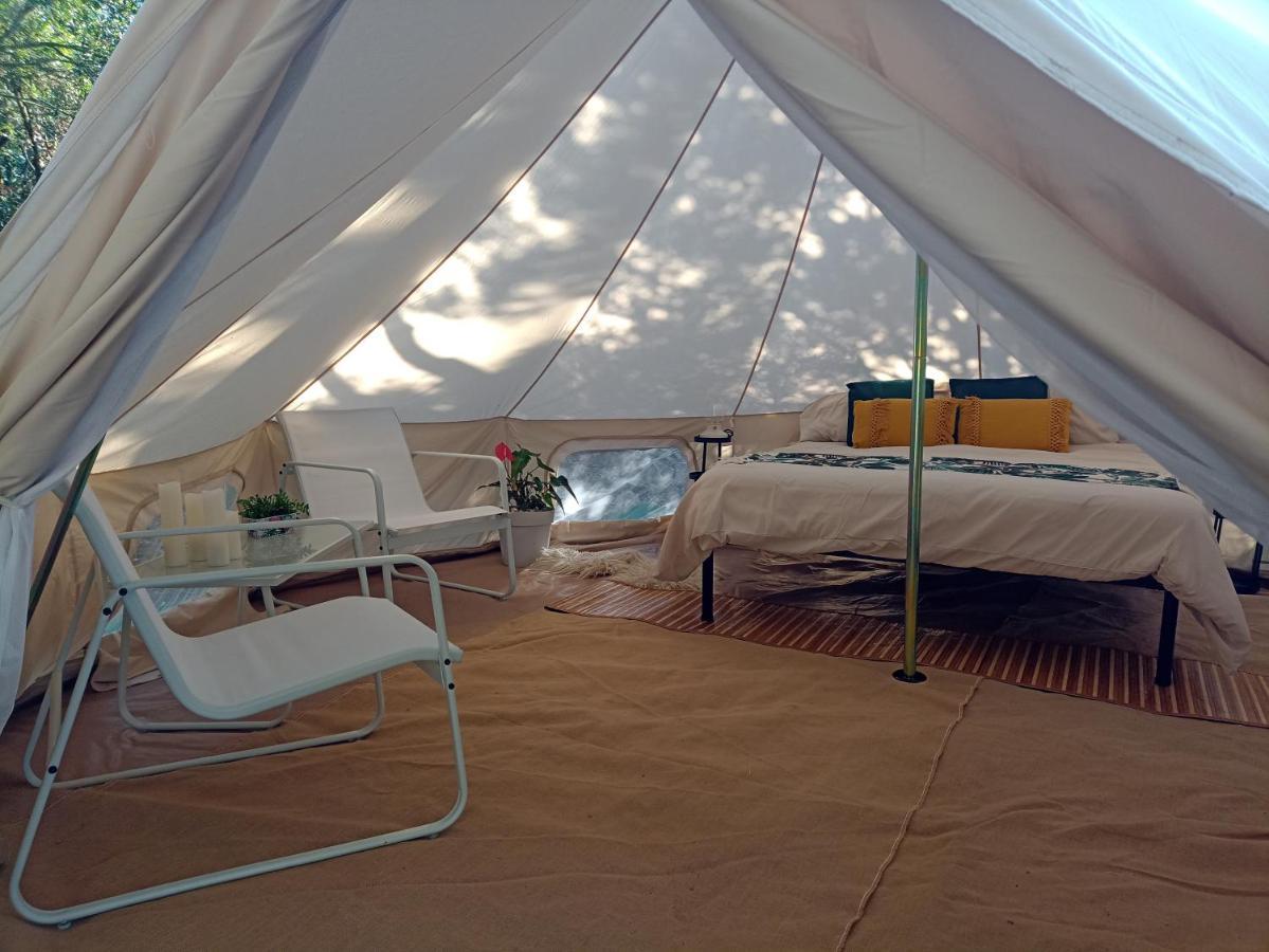 La Cera Farm Camping B&B サンタ・テレーザ・ガッルーラ エクステリア 写真