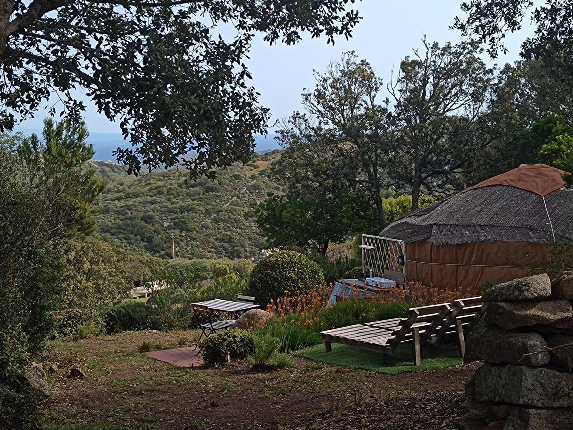 La Cera Farm Camping B&B サンタ・テレーザ・ガッルーラ エクステリア 写真
