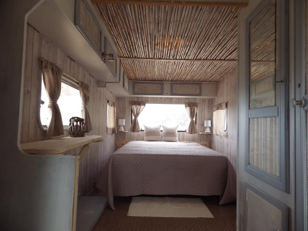 La Cera Farm Camping B&B サンタ・テレーザ・ガッルーラ エクステリア 写真