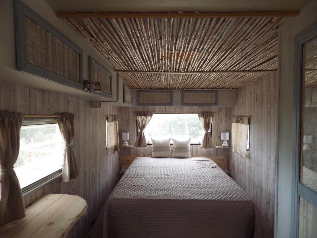 La Cera Farm Camping B&B サンタ・テレーザ・ガッルーラ エクステリア 写真